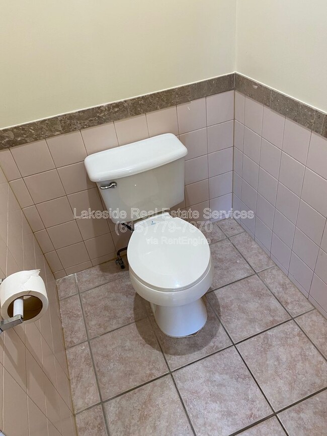 Building Photo - 750 Watkins St SE