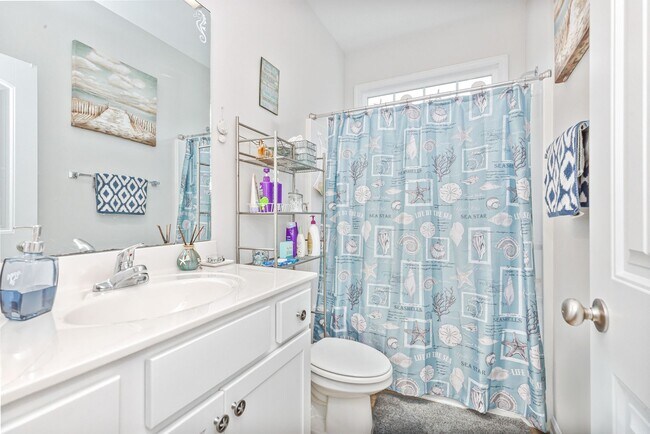 Building Photo - Spacious Home in Barons Bluff North