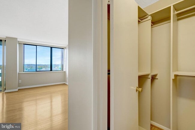 Building Photo - 6301 Stevenson Ave