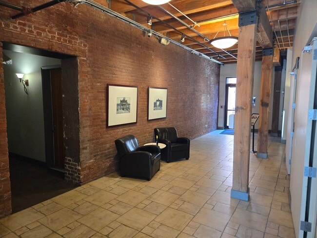 Building Photo - 2960 Inca St