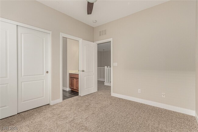 Building Photo - 788 Forest Peak St