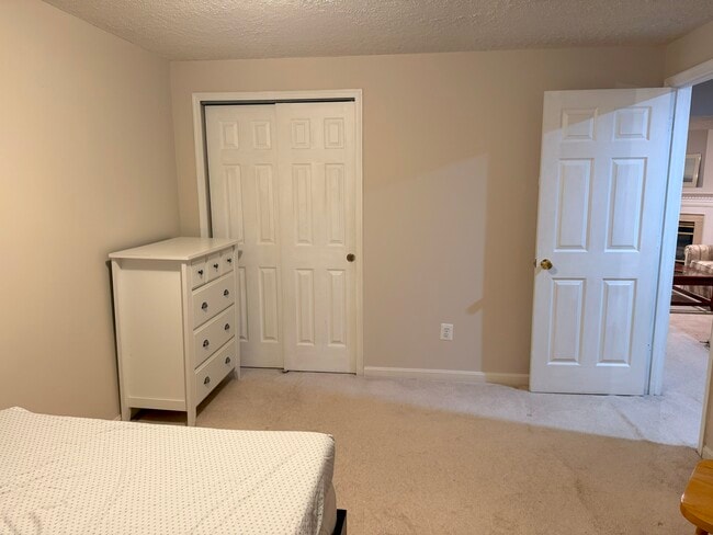 Building Photo - 13840 Ashington Ct
