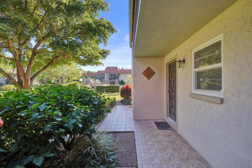 Building Photo - 1050 NW 13th St