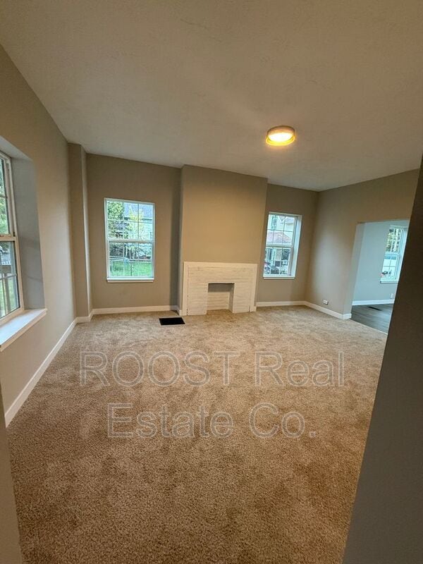 Building Photo - 202 W Ward St