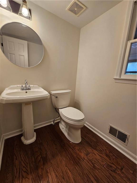 Building Photo - 3228 Turtle Lake Dr SE