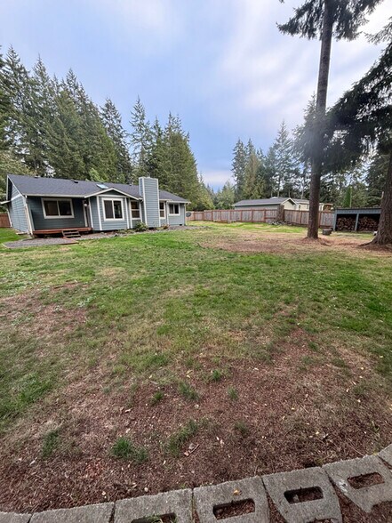 Building Photo - 13806 140th Ave NW