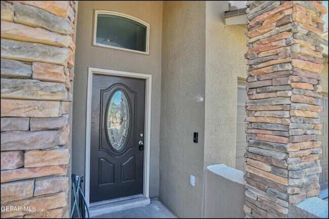 Building Photo - 14176 Charles Pollock Ave