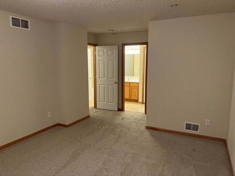 Building Photo - 17349 Gettysburg Way