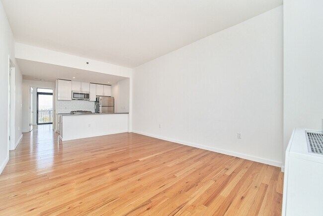 Building Photo - Gorgeous Two Bedroom with Floor to Ceiling Windows