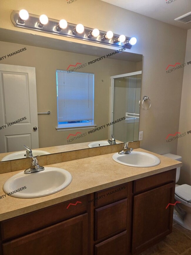 Building Photo - STATUS-AVAILABLE- |R16| $2450