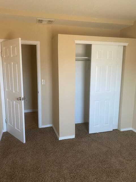 Building Photo - 14633 Valentin Dr