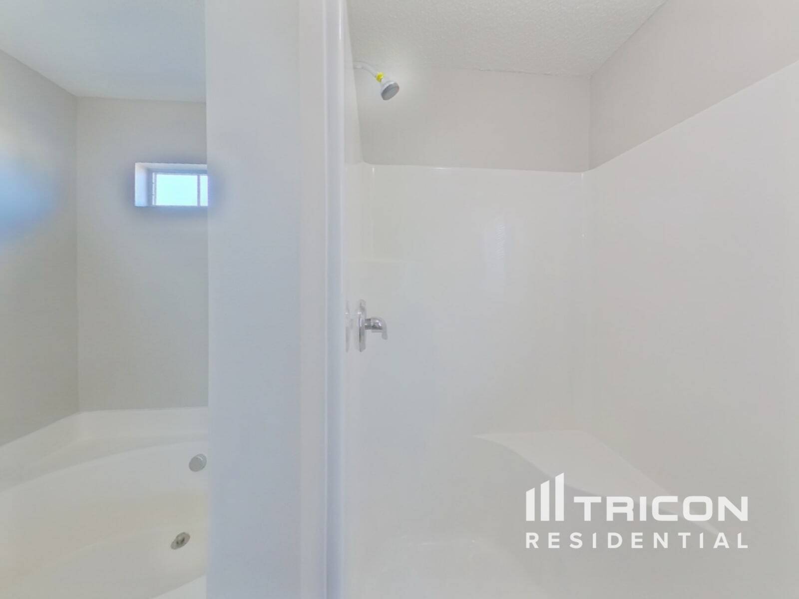 Building Photo - 411 Fox Trot Dr