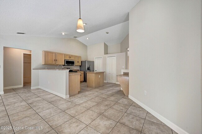 Building Photo - 1135 Egret Lake Way