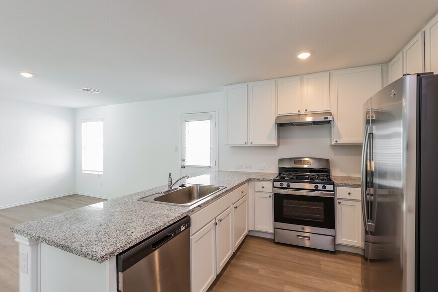 Building Photo - 4307 Fluvial Cir