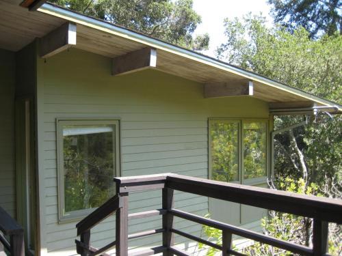 Building Photo - 98 Briar Rd