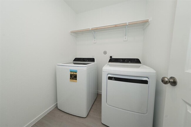 Building Photo - 6602 Tricolor Beech Ln