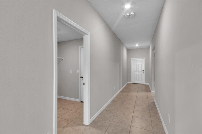 Building Photo - 10357 Scarlet Skimmer Dr