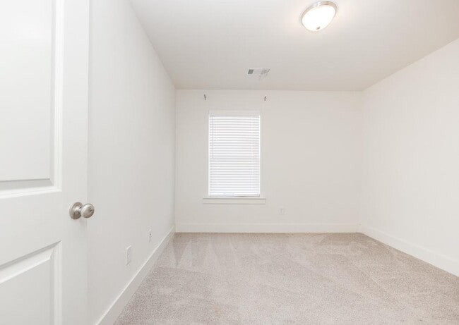 Building Photo - 7 Steelwood Ct