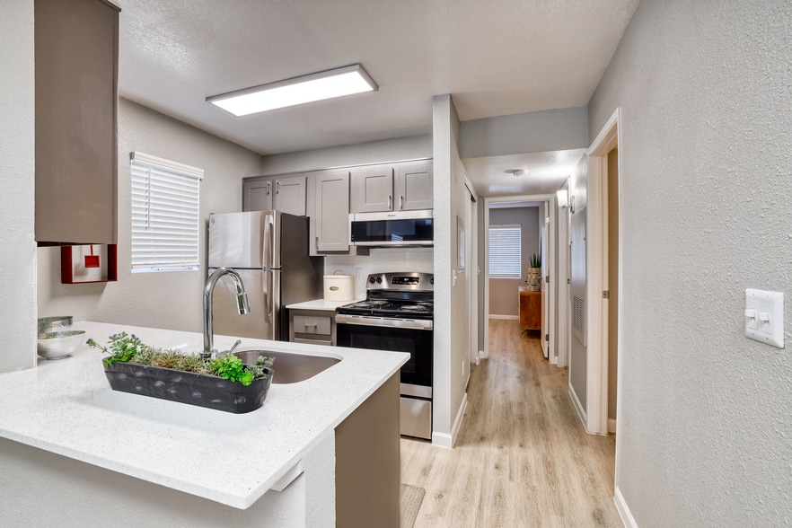 Jerome Apartments 6451 W Bell Rd Glendale AZ 85308 Apartment Finder