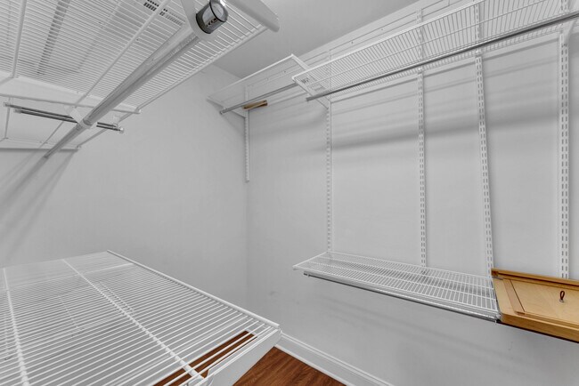 Building Photo - 317 Charleston Ln