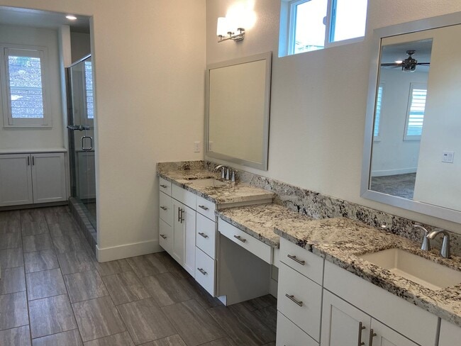 Building Photo - 5011 Murieta Pl