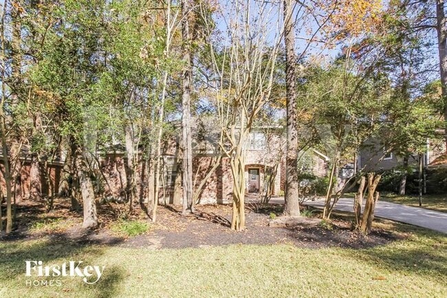 Building Photo - 30 Sylvan Forest Dr