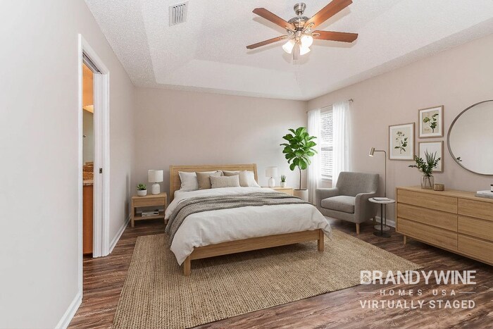 Building Photo - 11921 Dover Village Dr W