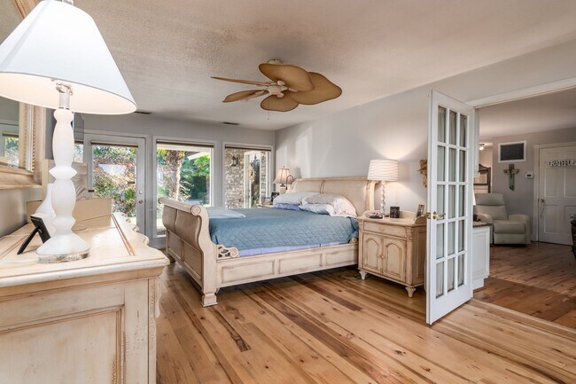 Building Photo - Waterfront Property