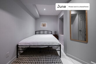 Building Photo - Room in Shared 5 bed/2 bath home