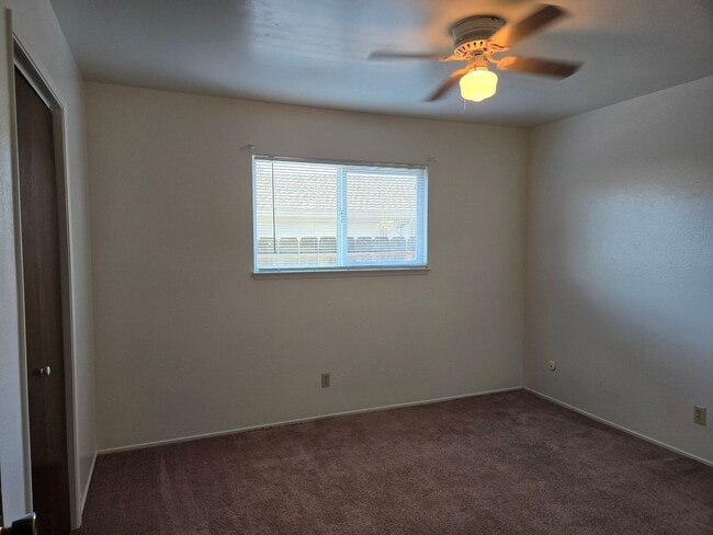 Building Photo - 1526 Locke Rd