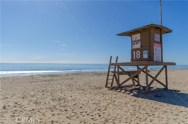 Building Photo - 1720 W Oceanfront