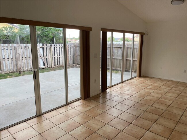 Building Photo - 7601 NW 166th Terrace
