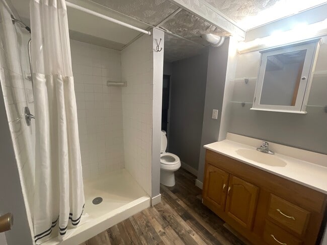 Building Photo - 2401 Brockman St