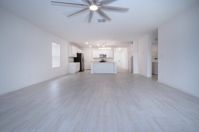 Building Photo - Lakeside Luxury in Parrish - 5 Bedroom BRAND NEW HOME