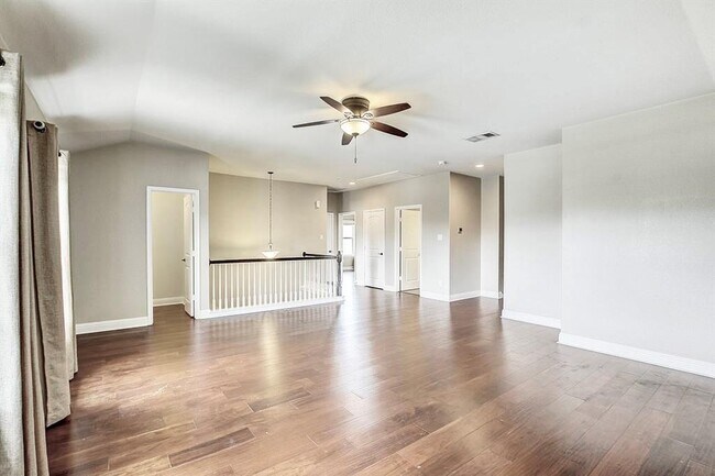 Building Photo - 3433 De Torres Cir
