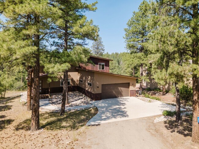 Building Photo - 642 Twincreek Cir