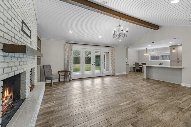 Building Photo - 10211 Candlewood Dr