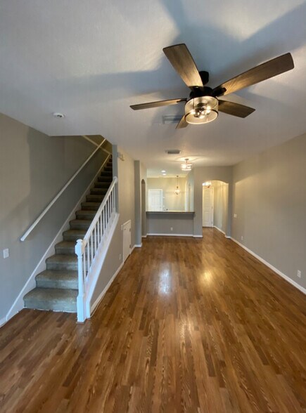 Building Photo - 5308 61st Ter N