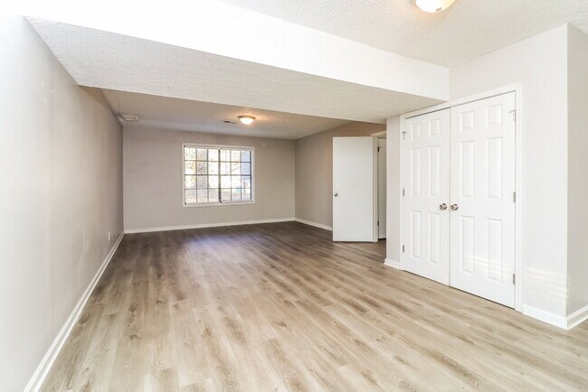 Building Photo - 427 Ridgetop Dr NW