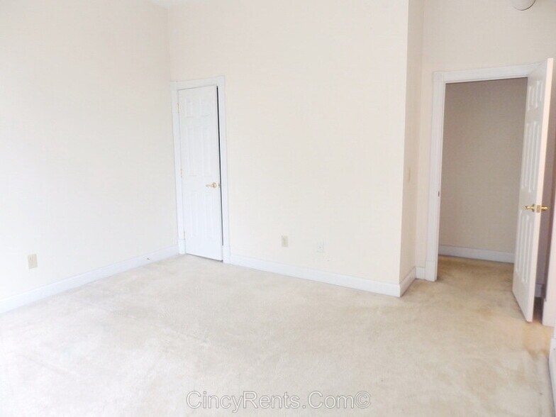 Building Photo - 2155 Fulton Ave