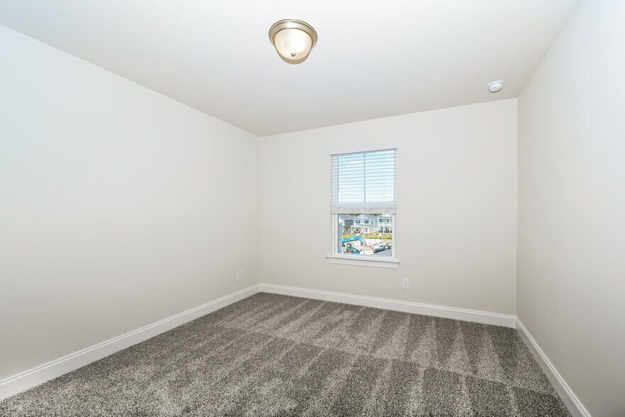 Building Photo - 1604 Espy Aly