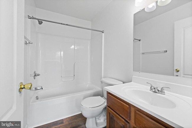 Building Photo - 22 Shady Tree Ct