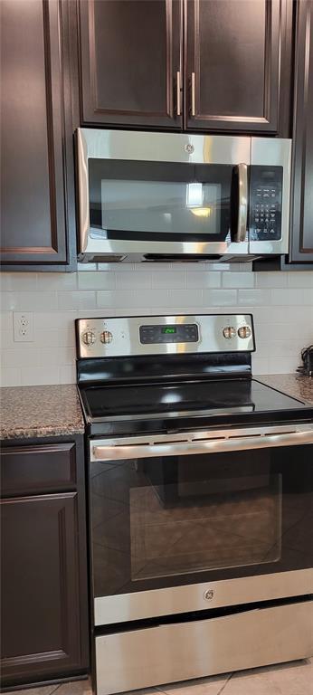 Building Photo - 15226 Pacey Cove Dr