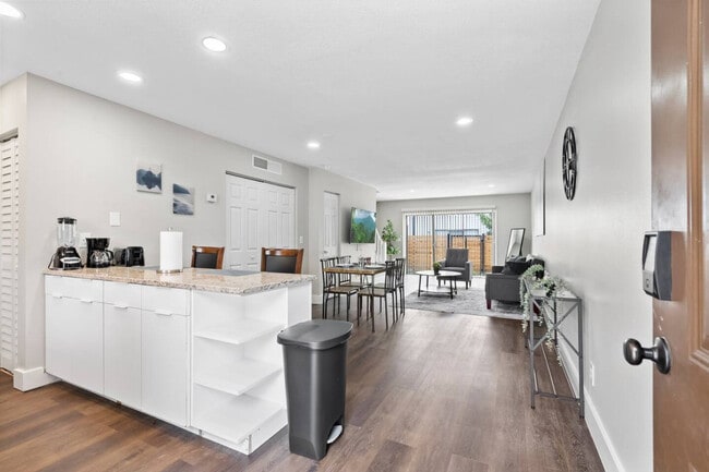 Building Photo - 3715 Legacy Square