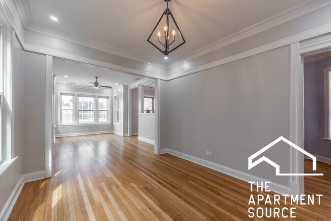 Building Photo - 3055 N Kimball Ave