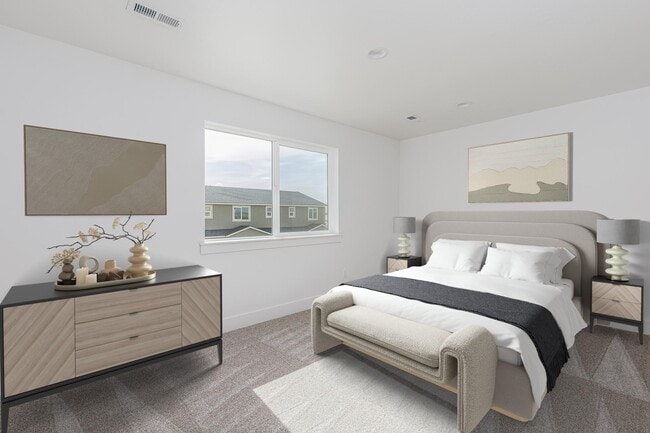 Building Photo - West Vine Townhomes