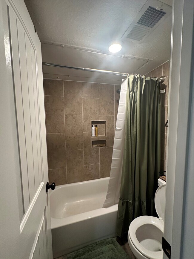 Building Photo - 250 El Dorado Blvd