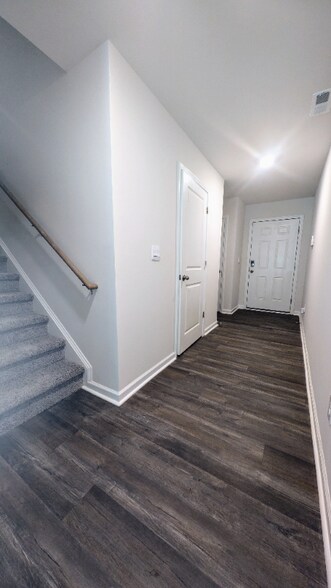 Building Photo - 6008 Faron Wy