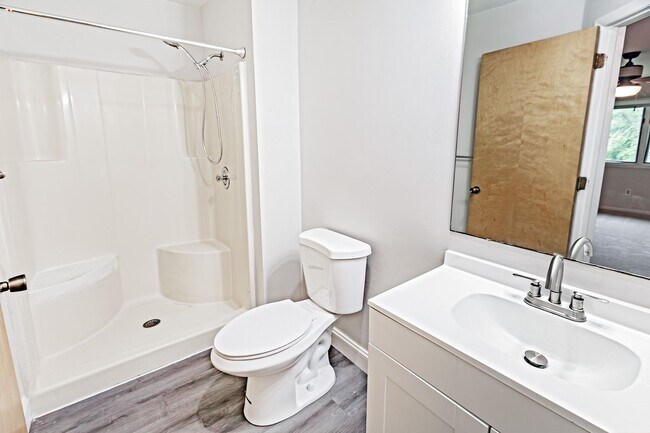 Building Photo - 35 Foxtail Ct