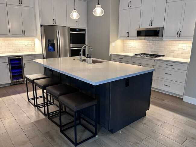 Building Photo - Murrieta Entertainer’s Dream Home for Lease!